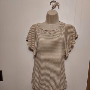 Banana Republic S VGC   arm pit to pit is 15 inches 23 1/2 length